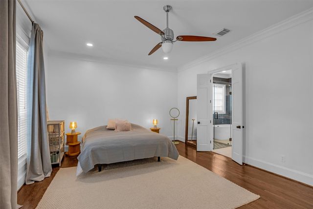 23 E Shady Lane A, Houston, TX 77063