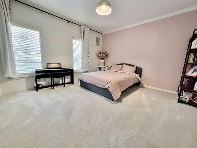 23 E Shady Lane A, Houston, TX 77063
