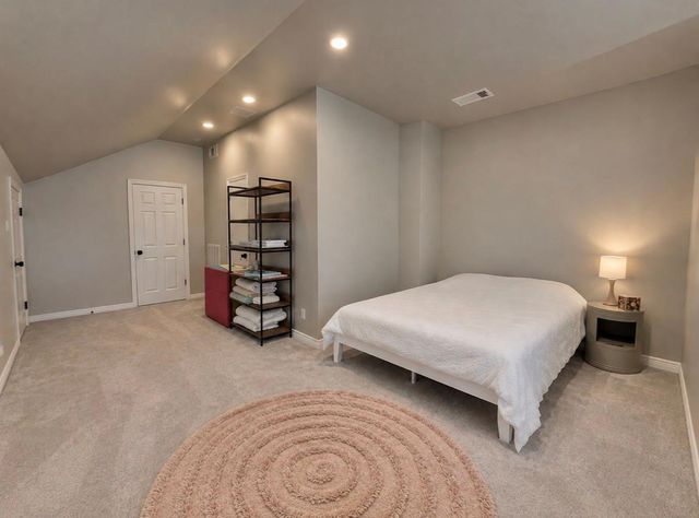 23 E Shady Lane A, Houston, TX 77063