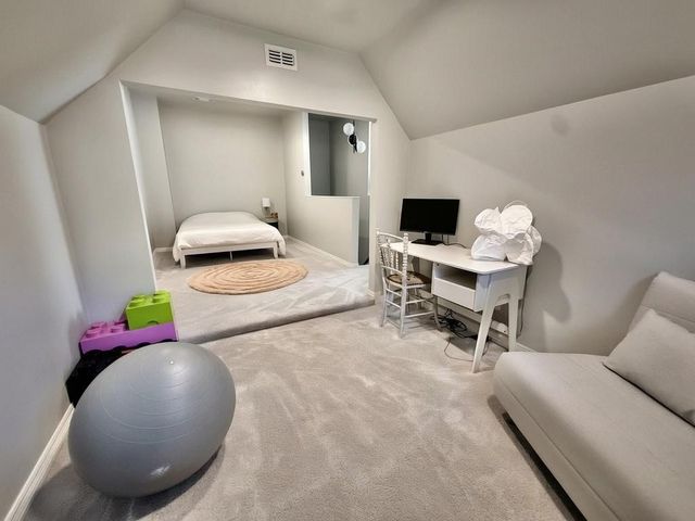 23 E Shady Lane A, Houston, TX 77063