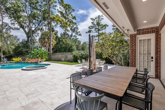 23 E Shady Lane A, Houston, TX 77063