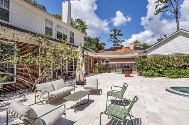 23 E Shady Lane A, Houston, TX 77063