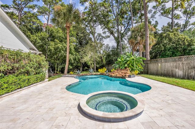 23 E Shady Lane A, Houston, TX 77063