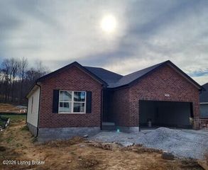 131 Diane Ct, Lebanon Junction, KY 40150