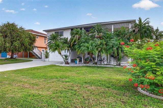 7611 MAKO DRIVE, Hudson, FL 34667