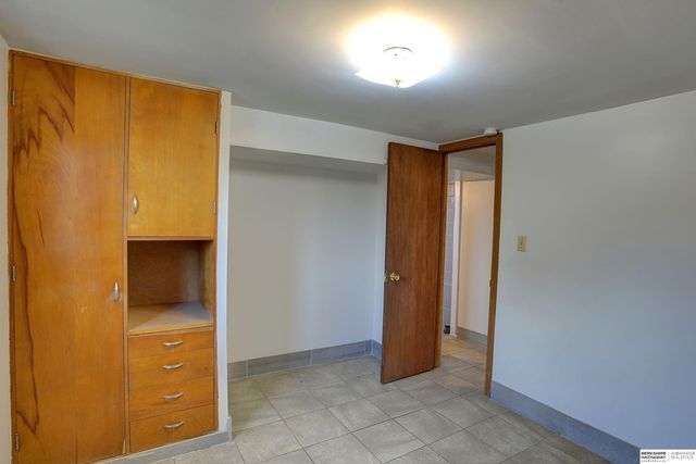 2601 S 60 Street, Omaha, NE 68106