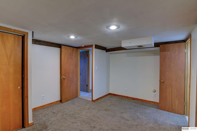 2601 S 60 Street, Omaha, NE 68106