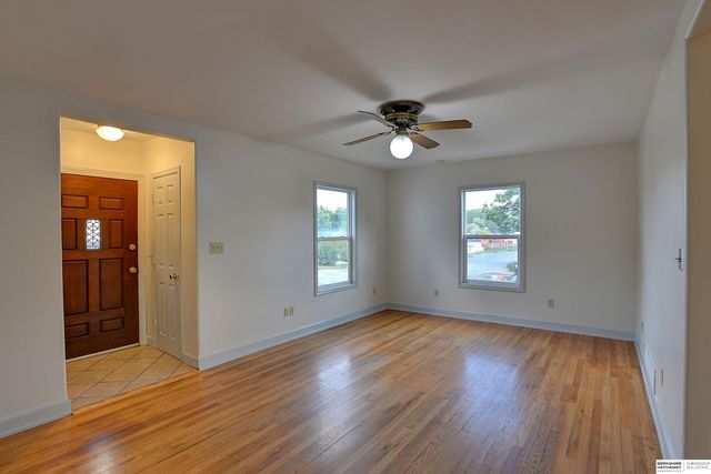 2601 S 60 Street, Omaha, NE 68106