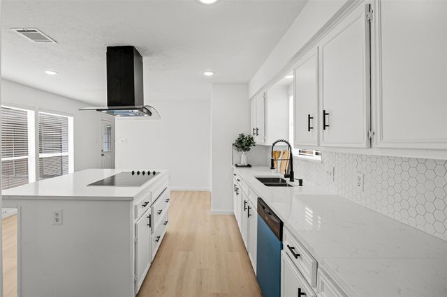 3131 Quail Valley East Drive, Missouri City, TX 77489