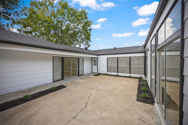 3131 Quail Valley East Drive, Missouri City, TX 77489