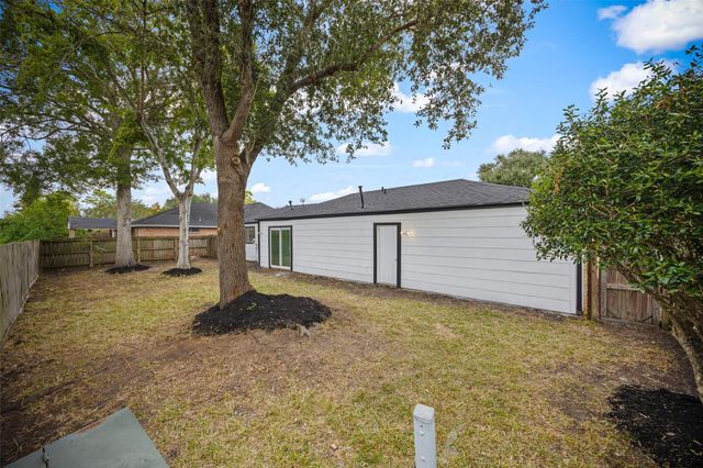 3131 Quail Valley East Drive, Missouri City, TX 77489