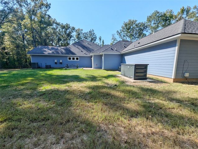 7417 Weathertop Drive, Shreveport, LA 71107