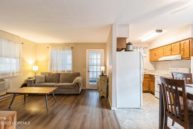 6 Pembroke Lane C, Whiting, NJ 08759