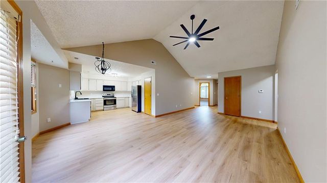 2908 Meadow Drive, Lawrence, KS 66047