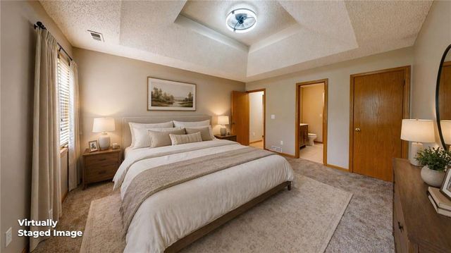 2908 Meadow Drive, Lawrence, KS 66047