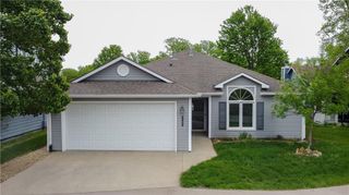2908 Meadow Drive, Lawrence, KS 66047