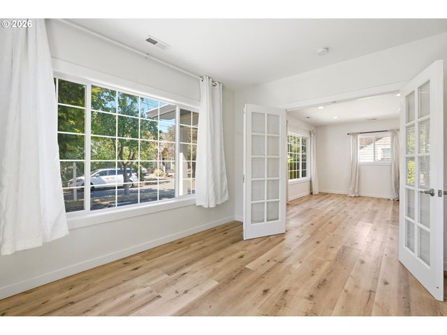 4320 Se 49TH Ave, Portland, OR 97206