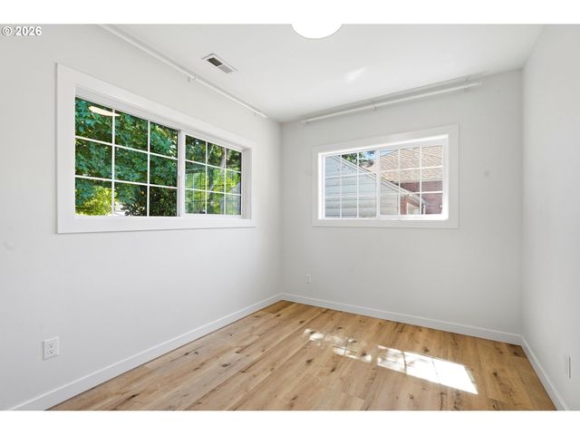 4320 Se 49TH Ave, Portland, OR 97206