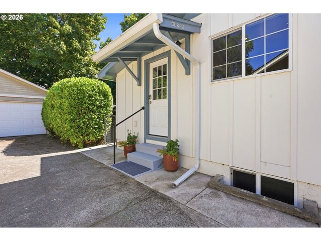 4320 Se 49TH Ave, Portland, OR 97206
