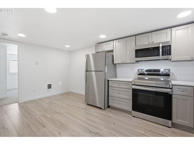 4320 Se 49TH Ave, Portland, OR 97206