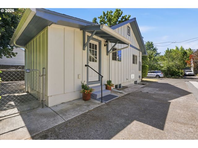 4320 Se 49TH Ave, Portland, OR 97206
