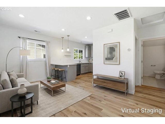 4320 Se 49TH Ave, Portland, OR 97206