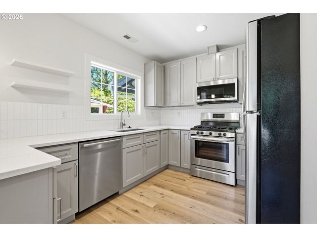 4320 Se 49TH Ave, Portland, OR 97206