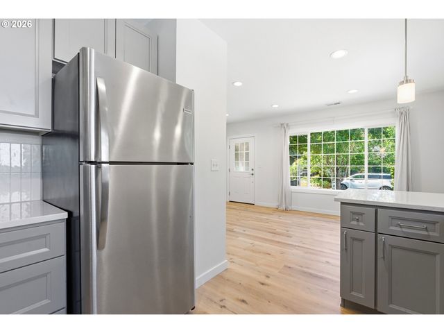 4320 Se 49TH Ave, Portland, OR 97206