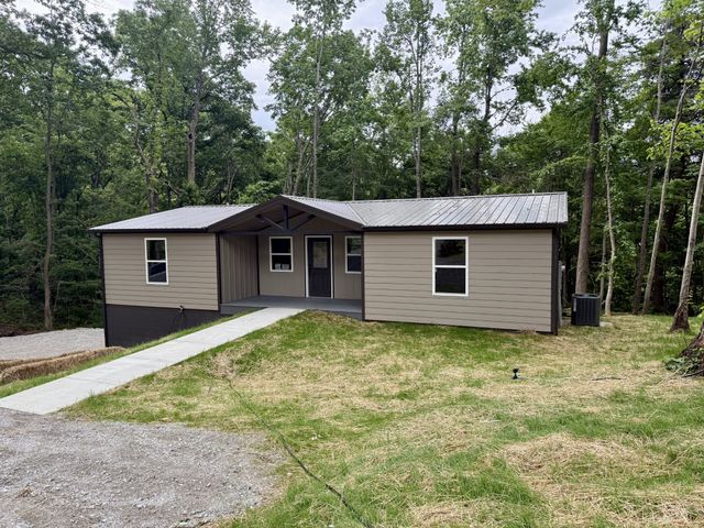 484 Spencer Dr, Spencer, TN 38585