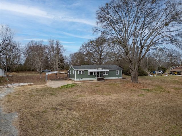 939 Sitton Mill Road, Seneca, SC 29678