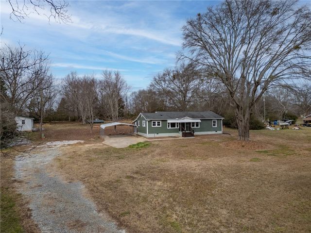 939 Sitton Mill Road, Seneca, SC 29678