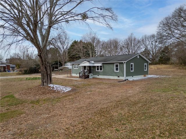 939 Sitton Mill Road, Seneca, SC 29678