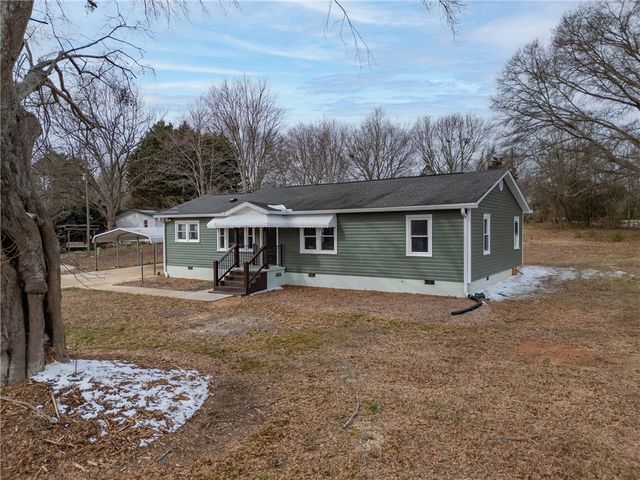 939 Sitton Mill Road, Seneca, SC 29678