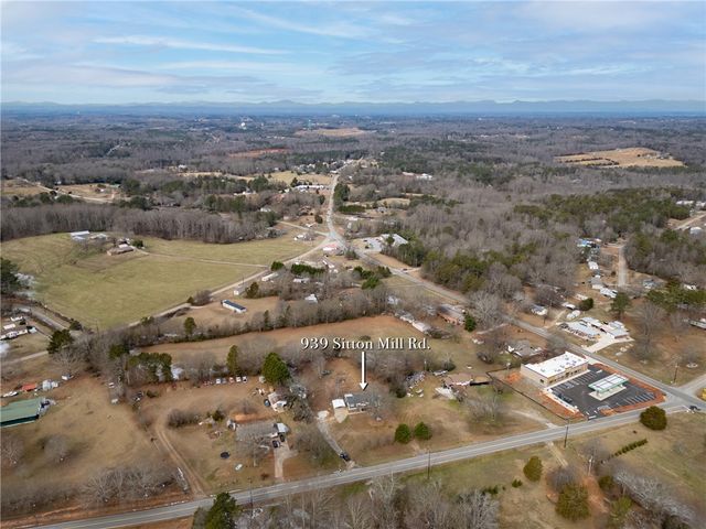 939 Sitton Mill Road, Seneca, SC 29678