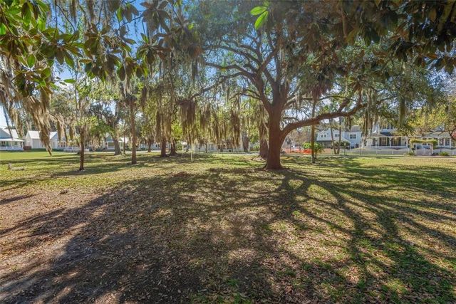 8 Wright Square, Brunswick, GA 31520
