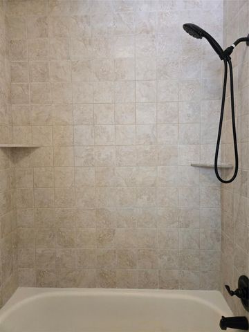 1532 Silverpines Road 532, Houston, TX 77062