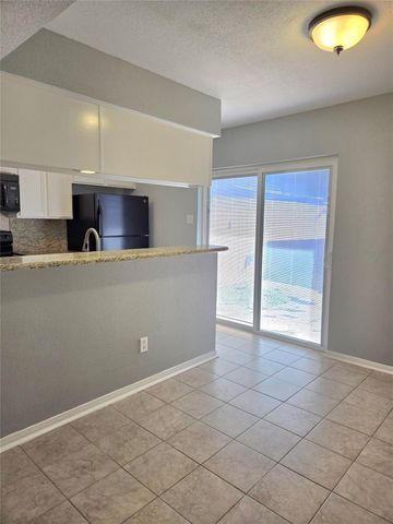 1532 Silverpines Road 532, Houston, TX 77062