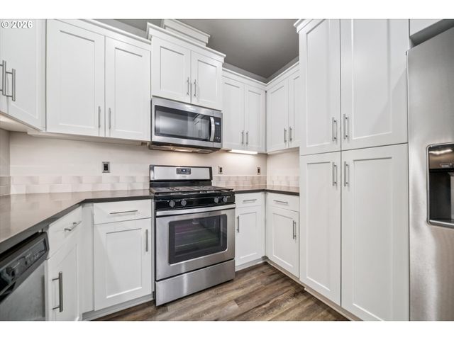 5231 Se DAVIS Rd, Hillsboro, OR 97123