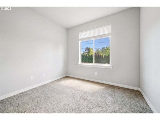 5231 Se DAVIS Rd, Hillsboro, OR 97123