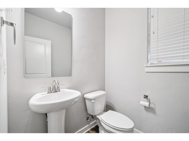 5231 Se DAVIS Rd, Hillsboro, OR 97123