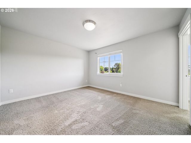5231 Se DAVIS Rd, Hillsboro, OR 97123
