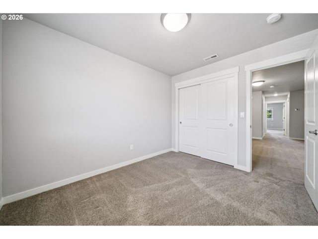 5231 Se DAVIS Rd, Hillsboro, OR 97123