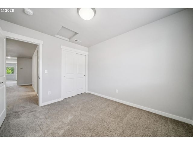 5231 Se DAVIS Rd, Hillsboro, OR 97123