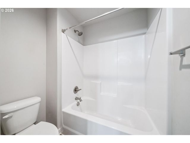 5231 Se DAVIS Rd, Hillsboro, OR 97123