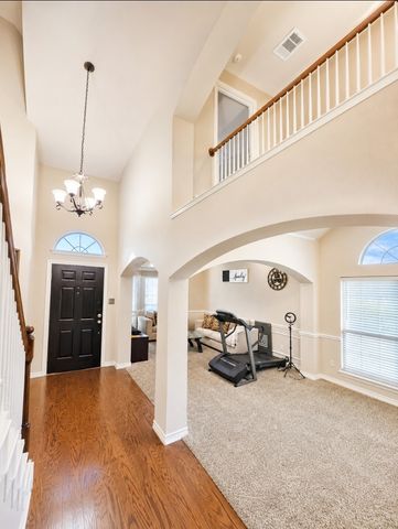 1504 Mountain Laurel Lane, Desoto, TX 75115