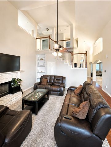 1504 Mountain Laurel Lane, Desoto, TX 75115