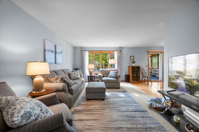 13274 Inglewood Avenue, Savage, MN 55378
