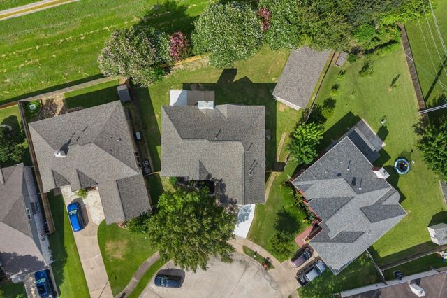 3131 Genessee Creek Lane, Friendswood, TX 77546