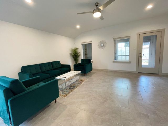 3902 Itzle Island Court, Katy, TX 77494
