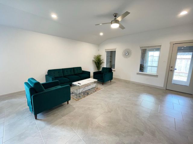 3902 Itzle Island Court, Katy, TX 77494